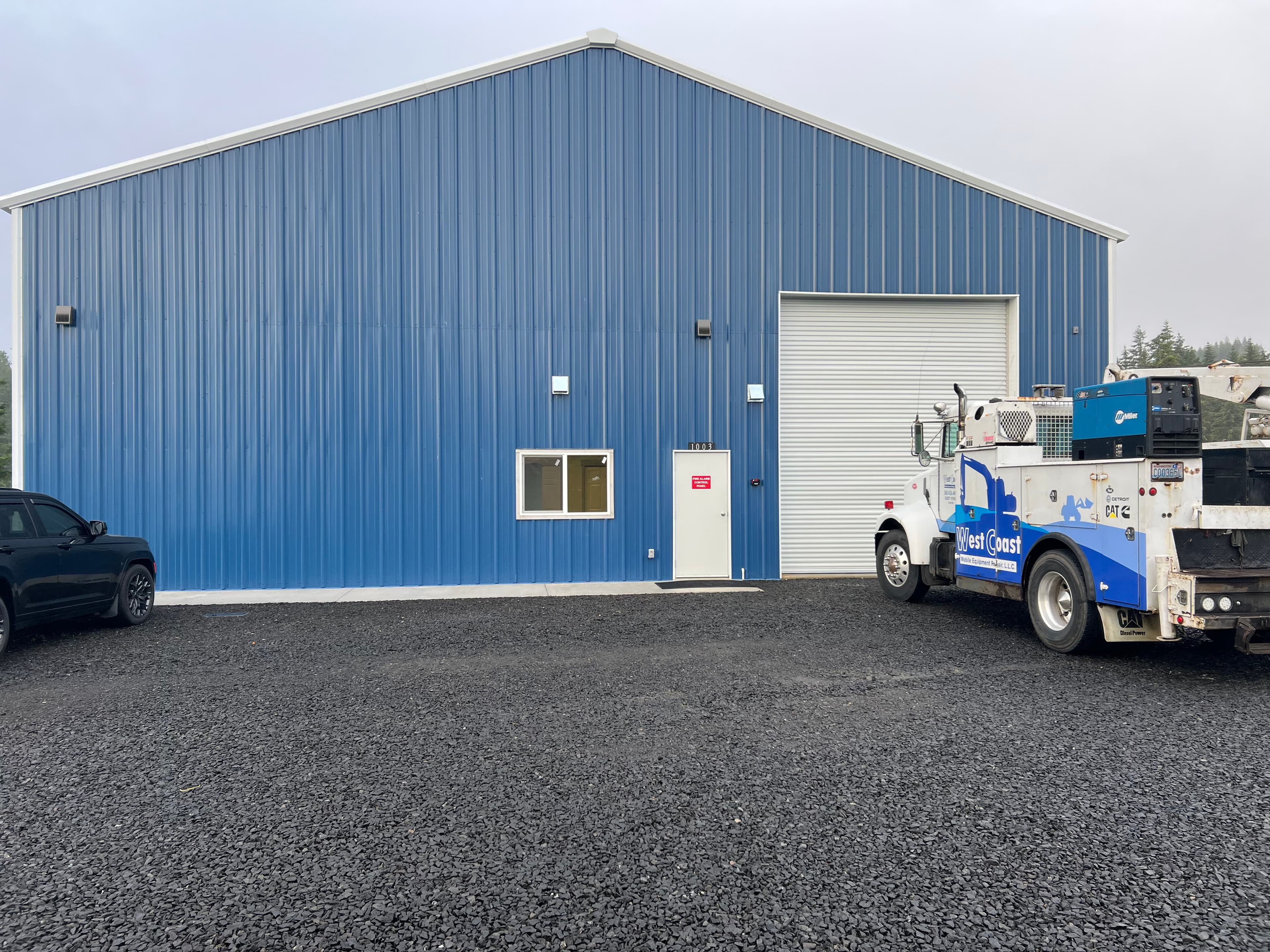 West Coast Mobile Equipment Repair building with lot
